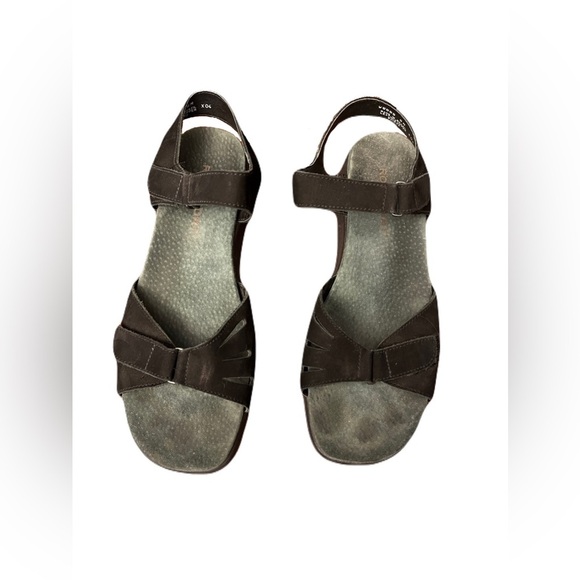Women’s Rockport black nubuck leather sandals - size 8 - Picture 2 of 5